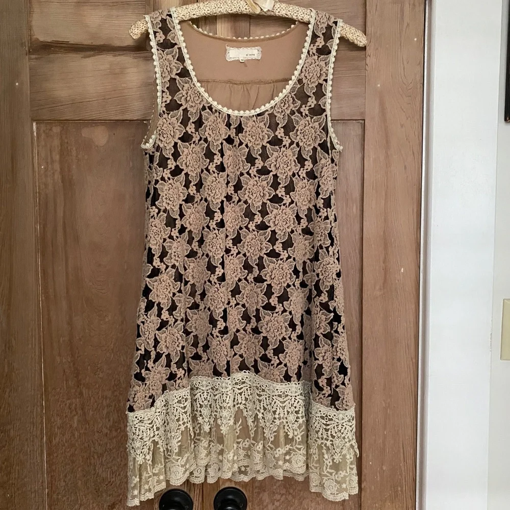 A’reve Lace Overlay Sleeveless Mini Dress M Cream - Picture 1 of 5